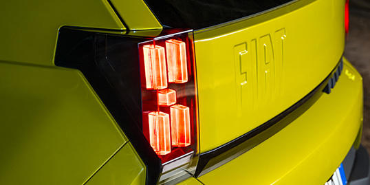 Fiat Grande Panda piksel LED gündüz farları