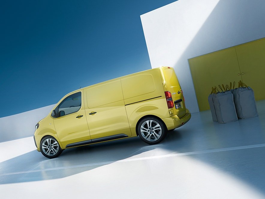 Opel Vivaro yuk hacmi ve versatilite