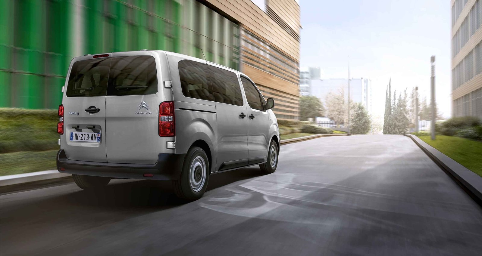 Citroen e-Jumpy Combi elektrikli versiyon