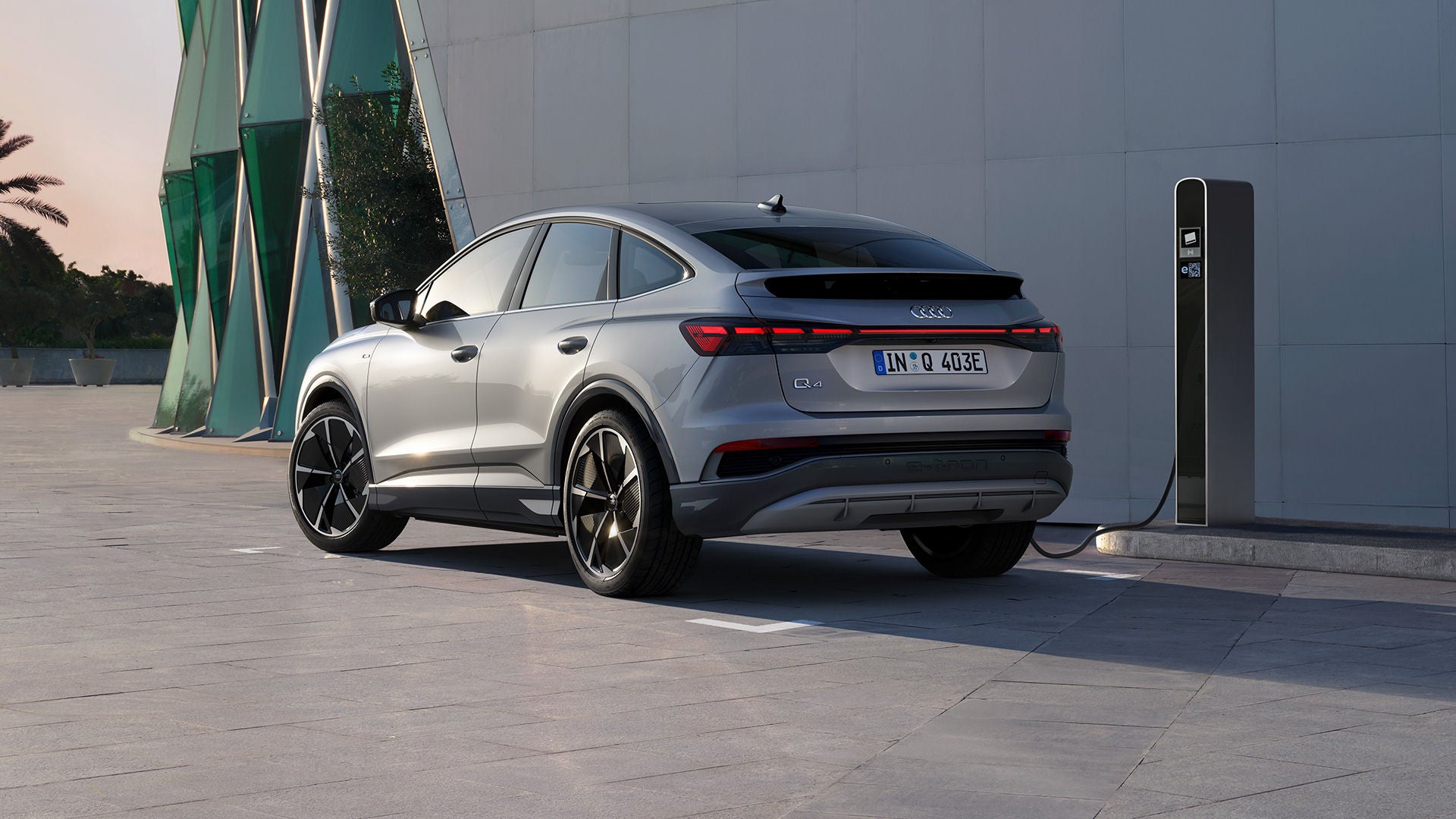 Audi Q4 Sportback e-tron ön tasarımı, Sportback kapalı ızgara