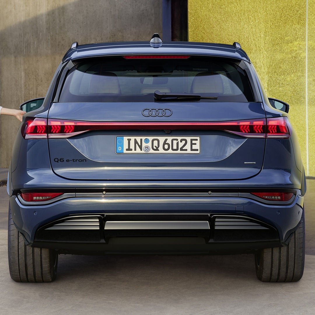 Audi Q6 SUV e-tron on tasarimi, PPE platform, kapali ızgara